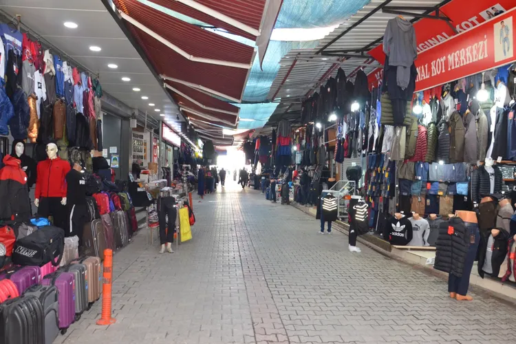 Adana Mısır Çarşısı